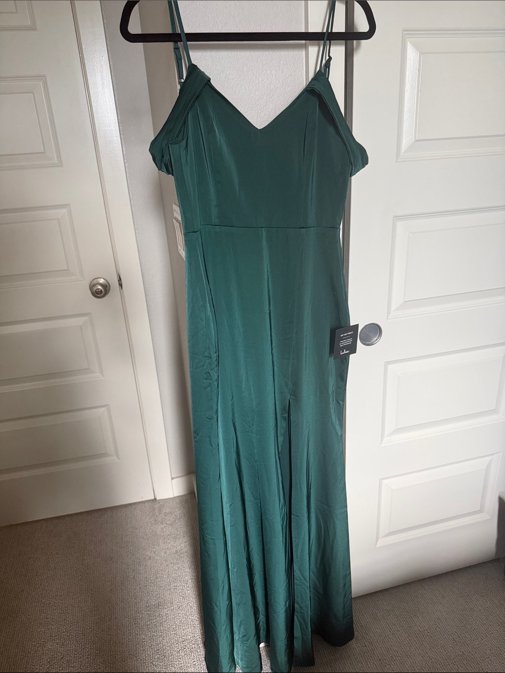 Lulus Emerald Green Off the Shoulder Strap Maxi Dress *NWT*